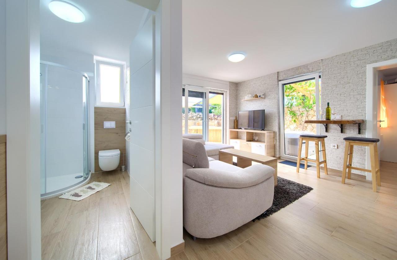 Nadica Deluxe Apartment Malinska
